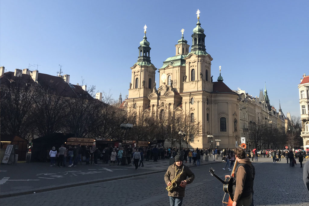 Place de la vielle ville à Prague tourisme