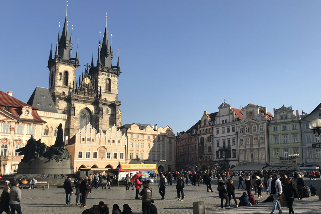 Place de la vielle ville à Prague tourisme