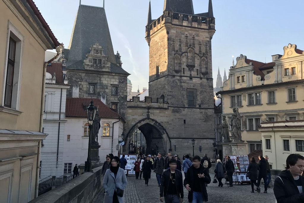 pont charles à Prague tourisme