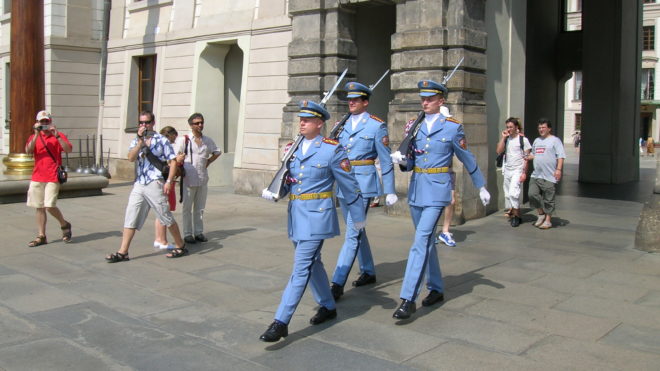 Garde château de Prague tourisme